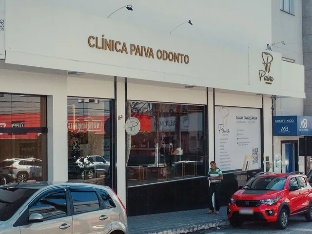 Fachada da Clínica Paiva Odonto na Av. Rufino de Carvalho, 850, Centro de Linhares